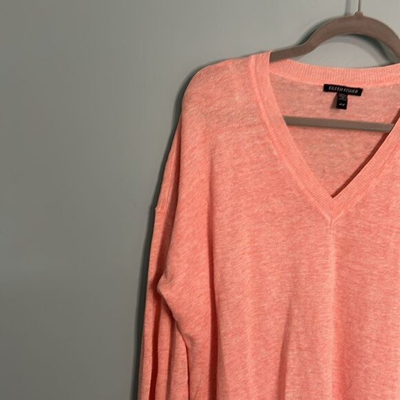 Eileen Fisher V-Neck Linen Box Top - Picture 2 of 8